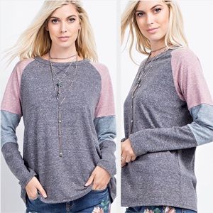 🆕💙💗Comfy Charcoal French Terry Top. M-L